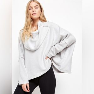 Free People Huntington Fleece Pullover in Heather Grey